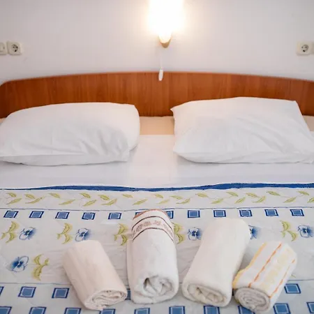 Guest house Danijela Rab 3*
