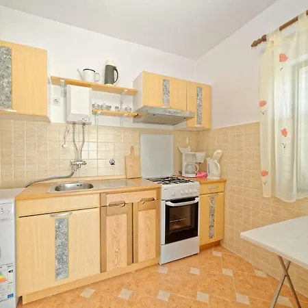 Guest house Danijela Rab 3*
